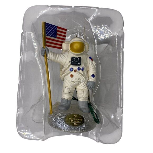 The Eagle Has Landed Hallmark Magic Keepsake Ornament - Picture 5 of 6